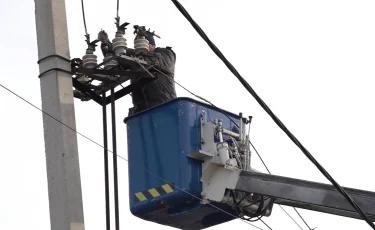 Дауыл салдары:  Қонаевта бірнеше шағынаудан жарықсыз отыр