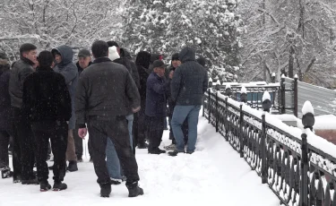 200 миллион теңге қарыз: жұмысшылар еңбекақысын талап етуде