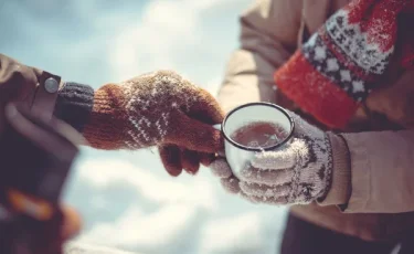 Не только холод: что реально вызывает усталость и апатию зимой