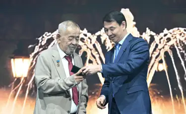 В Алматы состоялся торжественный вечер, посвящённый 75-летию Журсина Ермана