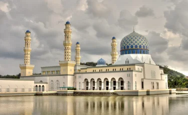 Время молитв и духовного обновления: мусульмане всего мира начали соблюдение оразы