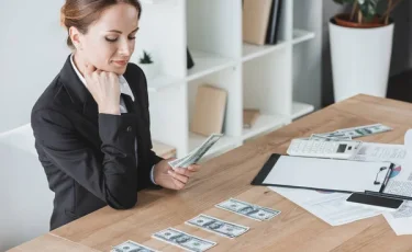 Бухгалтер украла из кассы предприятия более 10 млн тенге