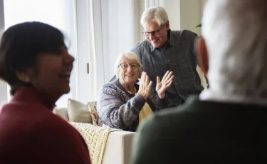 Женщины vs мужчины: разница в продолжительности жизни в Казахстане