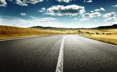 Сколько автодорог отремонтируют за три года в Казахстане