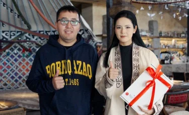 Алматы посетила китайский блогер с многомиллионной аудиторией Tao Tao