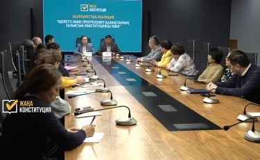 Алматыда коалиция мүшелері мұғалімдермен кездесті