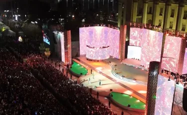 «Жұлдызды Алматы»: на площади Астана прошел праздничный концерт в честь Наурыза