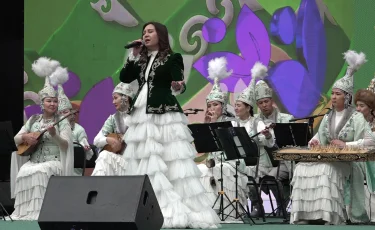 Ар ма, әз-Наурыз: Алматыда дәстүрлі музыка концерті өтті