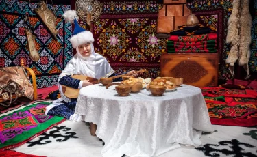 Алматинцы рассказали, что для них означает семья (видео)