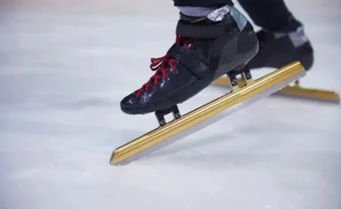 Казахстанские конькобежки завоевали "золото" юниорского чемпионата мира