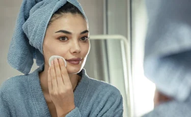 Весна пришла: косметолог назвала основные ошибки в уходе за кожей