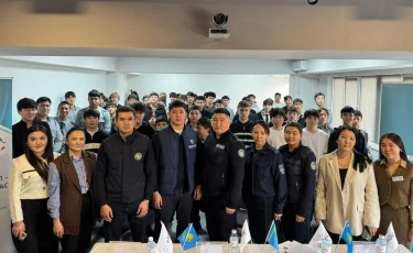Алматыда «Заң мен тәртіп: қауіпсіз қоғам» тақырыбында студенттермен кездесу өтті