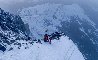 Тарихта алғаш рет: қазақстандық альпинистер Альпідегі Эйгер тауының «Өлім қабырғасын» бағындырды