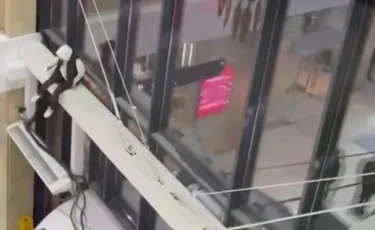 Опасный маневр: подросток из Атырау оказался на больничной койке после инцидента в ТРЦ