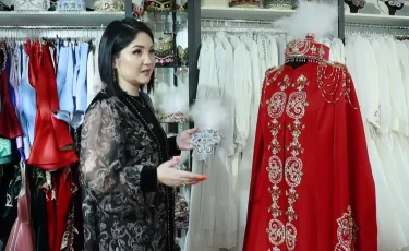 Шапаны и камзолы: сколько стоит национальная одежда в Казахстане
