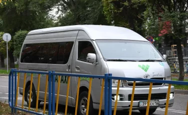 Инватакси для большего числа людей: власти обновляют перечень заболеваний