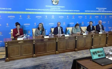 Прозрачно и без нарушений: иностранные наблюдатели оценили проведение референдума в Казахстане