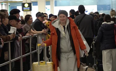 Бейбіт күннің қадірін түсіндік: Оманнан ұшқан 314 адам оңтүстік астанаға аялдады