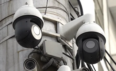 Без шанса на «авось»: камеры Алматы начали автоматически штрафовать за ремень и телефон