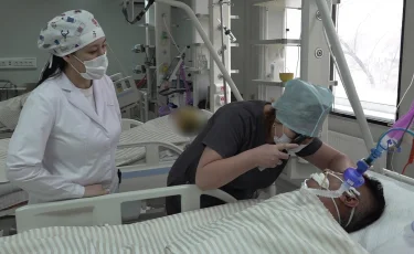 Мама троих сыновей и спаситель чужих жизней: как врач реанимации сохраняет семью и карьеру