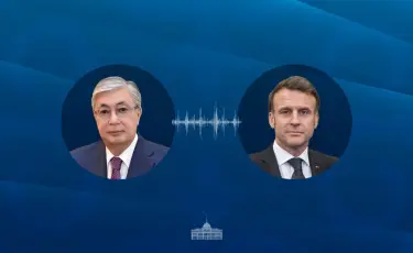 Глава государства провел телефонный разговор с Президентом Франции