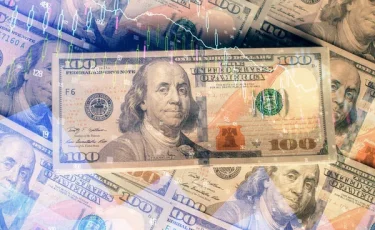 Стоит почти неподвижно: что происходит с долларом в Казахстане