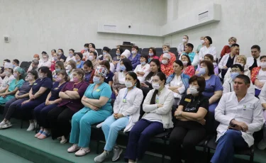 Открытый диалог: костанайские врачи обсудили Конституцию и будущее страны