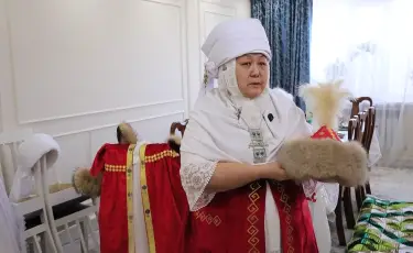 Қолөнер шеберлері заманауи үлгідегі ұлттық киімдерге сұраныс артқанын айтты