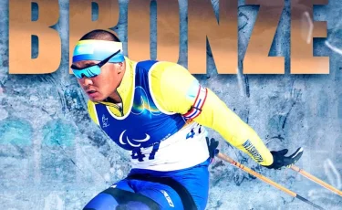 Казахстанец завоевал бронзу на Паралимпиаде в паралыжных гонках