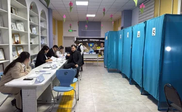 Алматыда жалпыұлттық референдум басталды: 653 сайлау учаскесі ашылды