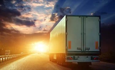 «Сладкая» кража года: угнан грузовик, полный шоколадных батончиков