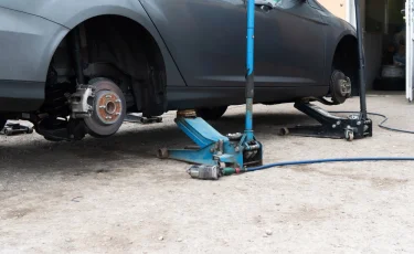 Пришла весна: когда нужно менять зимние шины на летние