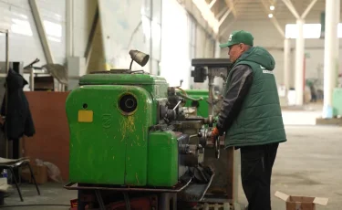 Маман тапшы: Түркістан облысындағы ірі өндіріс орындарында станоктар бос қалуы мүмкін