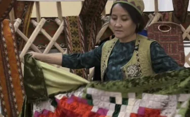 Алматы тұрғыны құрақ көрпені қайта жаңғыртып жүр