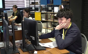 Кітап мұқабасын дайындау: Алматыда колледж студенттері арасында республикалық байқау өтіп жатыр