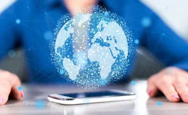 От предупреждений - к приговорам: как разные страны карают за ИИ-контент