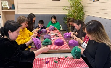 Наурыз мейрамына орай тақия кестелеуден шеберлік сағаты өтті