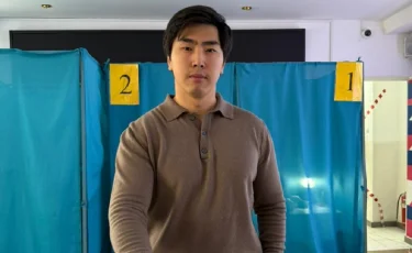 Nomad Fighting ұйымының президенті Мұхамеджан Қонысбеков референдумда дауыс берді