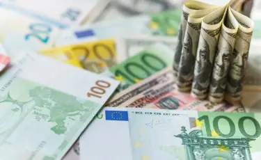 Курс валют в обменниках Алматы и Астаны 9 марта
