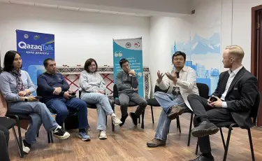 В Алматы открыт бесплатный разговорный клуб казахского языка «QazaqTalk: қала диалогы»