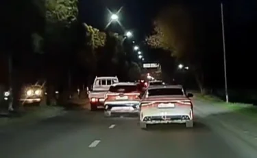 Жажда скорости или незрелость: психологи объяснили поведение ночных гонщиков