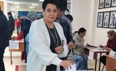 Олимпийская чемпионка Ольга Шишигина приняла участие в референдуме в Алматы