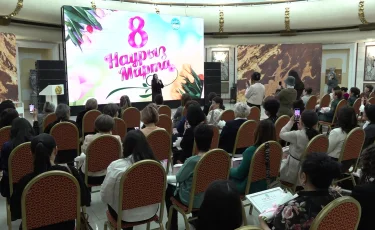 Медеу ауданының 90 жылдығында әйелдер марапатталды