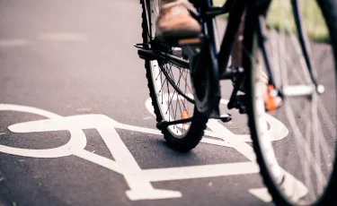 Город на двух колесах: как велосипед превратился из средства отдыха в полноценный транспорт