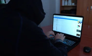 Қарттарды алдауда алаяқтар қандай айланы жиі қолданады