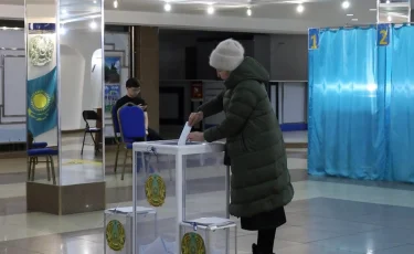 Бесплатный проезд и подарки первым избирателям: как в Павлодаре проходит референдум