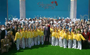 Президент посетил концерт по случаю праздника Наурыз