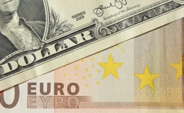 Курс валют в обменниках Алматы и Астаны 28 апреля