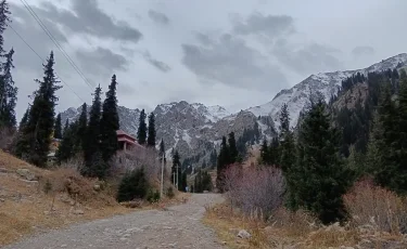 В Алматы пройдет массовое восхождение на пик Героев Панфиловцев