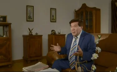 Өтеген Оралбайұлы: Мұхтар Шаханов – өлең өрнегінде өз мектебін салған ақын